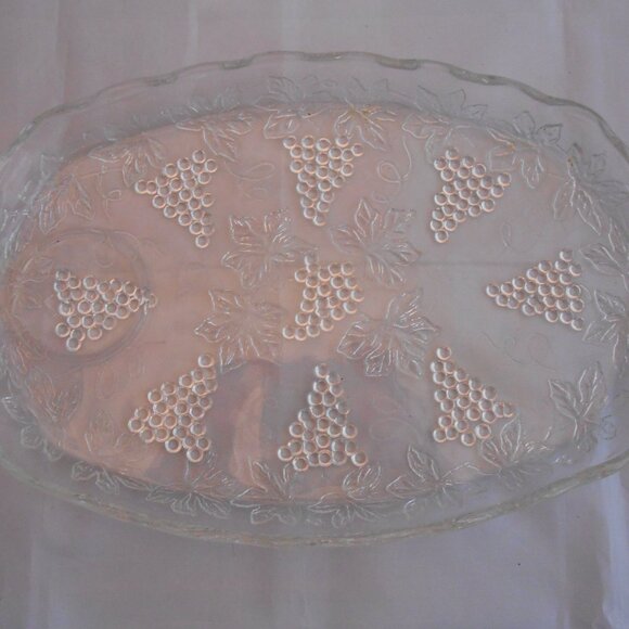 Vintage Anchor Hocking 8 Piece Snack Set, Grapes/Vines, Serva-Snack, W/Box - Picture 7 of 10